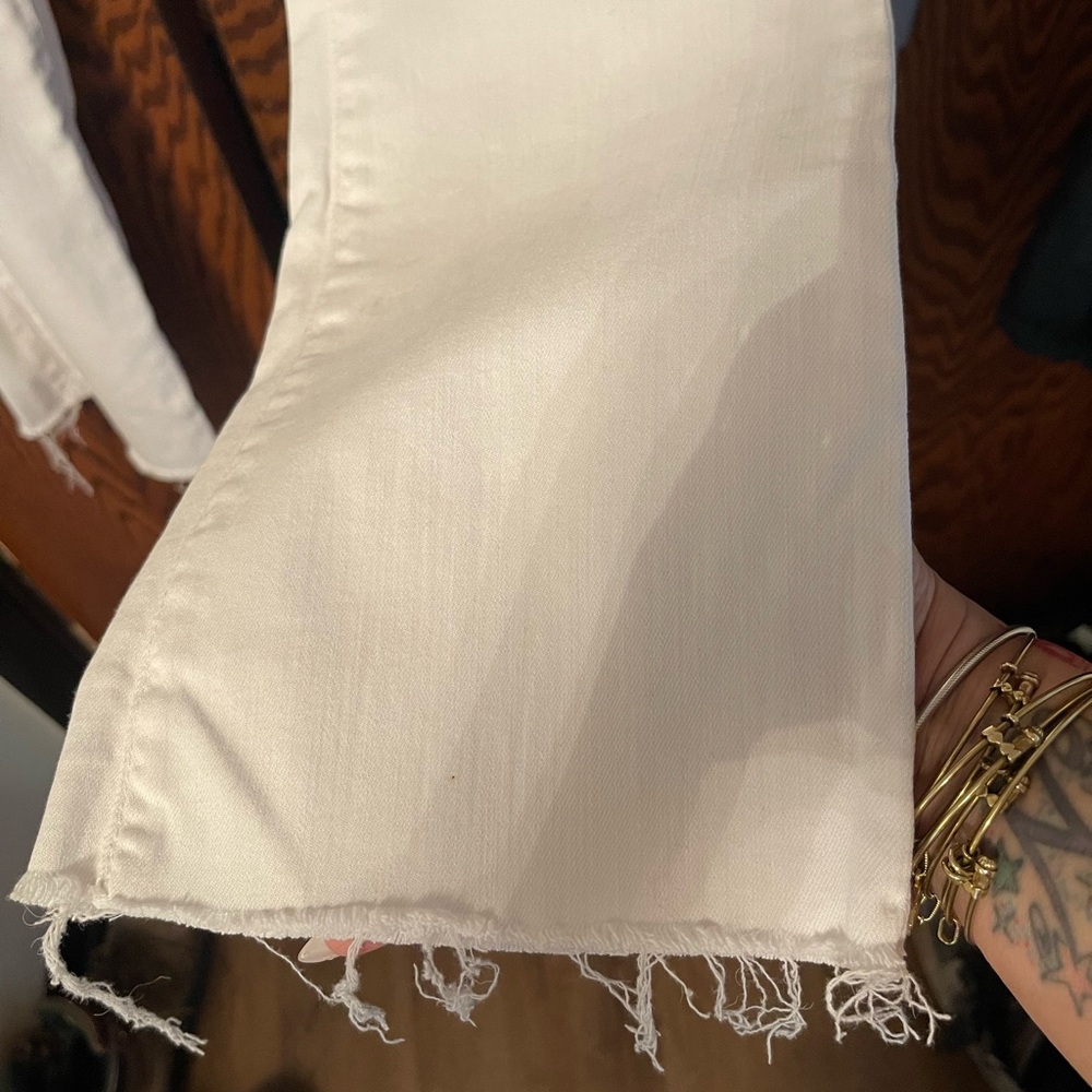 Let’s get our white jeans ready for the summer!!!